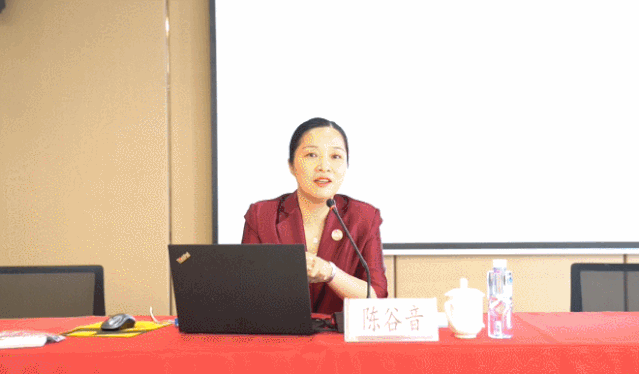 強招商引資,精服務(wù),促發(fā)展——上海嘉定外岡特邀集團董事長陳谷音培訓(xùn)《政府智慧招商新突破》 強招商引資,精服務(wù),促發(fā)展——上海嘉定外岡特邀集團董事長陳谷音培訓(xùn)《政府智慧招商新突破》