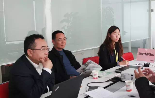 東方龍商務(wù)成功舉行德國醫(yī)療器械投資選址項目、熱塑性彈性新材料項目的政府對接會 東方龍商務(wù)成功舉行德國醫(yī)療器械投資選址項目、熱塑性彈性新材料項目的政府對接會