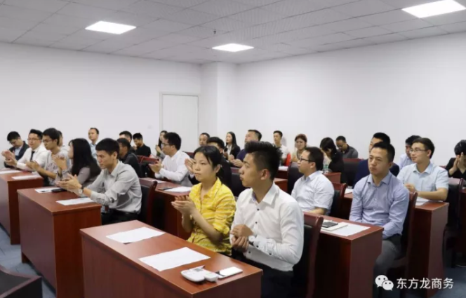深圳分公司舉行2017年專場招聘會，加快委托招商引資服務(wù)模式轉(zhuǎn)型升級