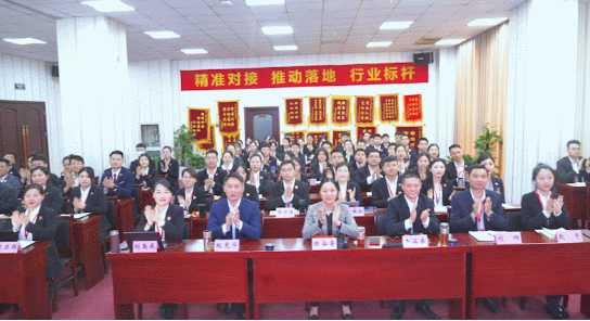 以“四輪驅(qū)動(dòng)”為核心，保持健康發(fā)展態(tài)勢(shì)！東方龍商務(wù)集團(tuán)4月份月度總結(jié)會(huì)圓滿舉行
