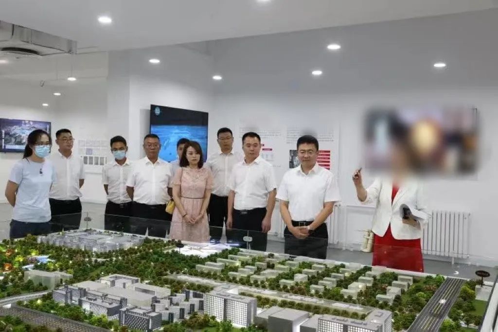 區(qū)委書記親自帶隊！四川某地方政府領(lǐng)導(dǎo)一行赴知名影視文旅休閑度假投資選址項目企業(yè)考察調(diào)研