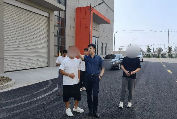 專精特新、小巨人企業(yè)！老牌精密零部件生產(chǎn)擴(kuò)建投資選址項(xiàng)目方實(shí)地考察江蘇某地方政府