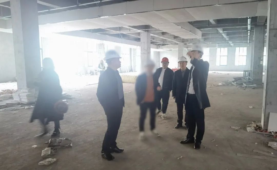 華為、蘋果等知名企業(yè)優(yōu)質合作商！專精特新觸控顯示屏擴建投資選址項目方反向考察四川某地方政府