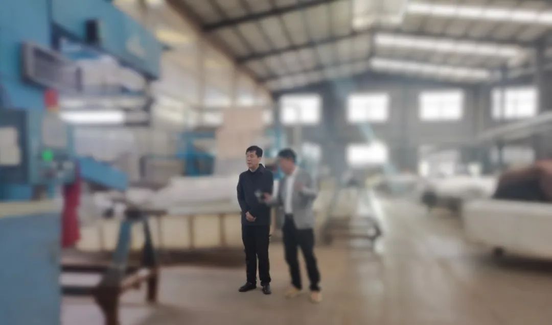 時尚服裝品牌供應(yīng)商！黑龍江某地方政府實地對接老牌紡織布料加工投資選址項目