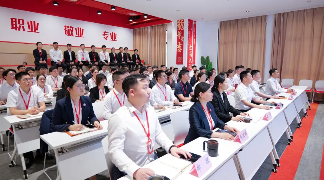 沖刺奔跑二季度，實(shí)現(xiàn)上半年招商新突破！6月上旬，集團(tuán)共41個(gè)優(yōu)質(zhì)投資選址項(xiàng)目通過(guò)評(píng)估